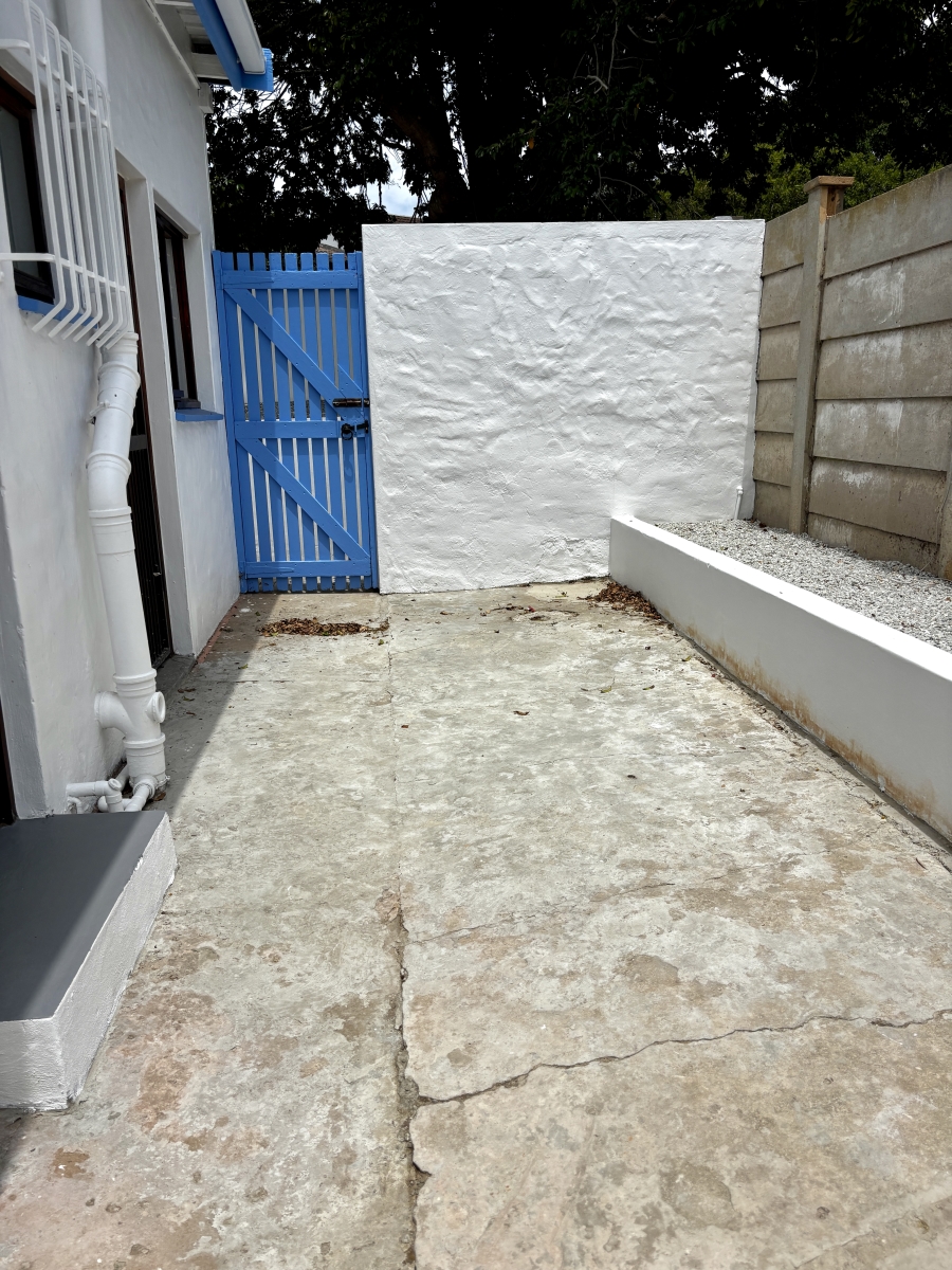 1 Bedroom Property for Sale in Plettenberg Bay Central Western Cape